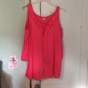 Size 26/28 avenue top